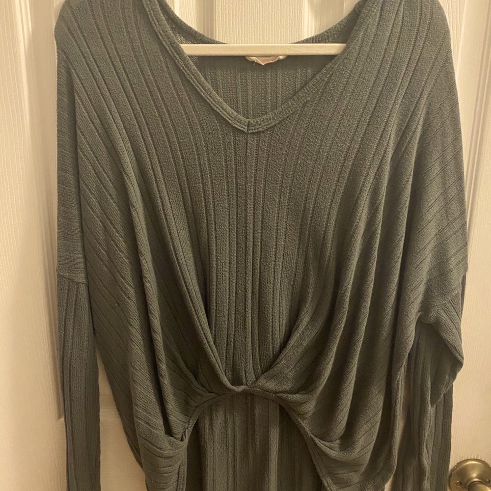 long sleeve green sweater